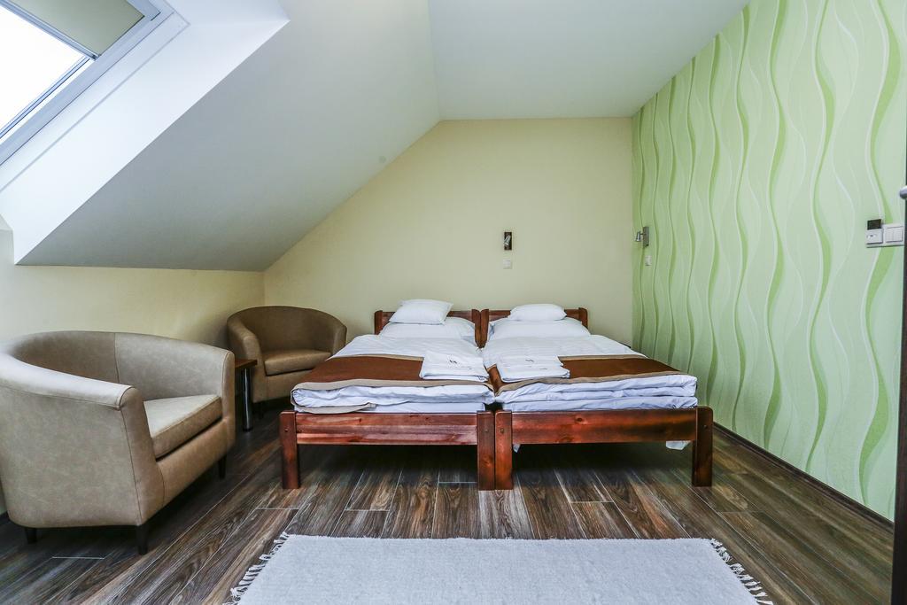 Gránátalma Vendégház Fehérvárcsurgó Habitación foto